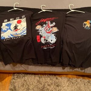 Riot Society graphic t-shirts Mens medium